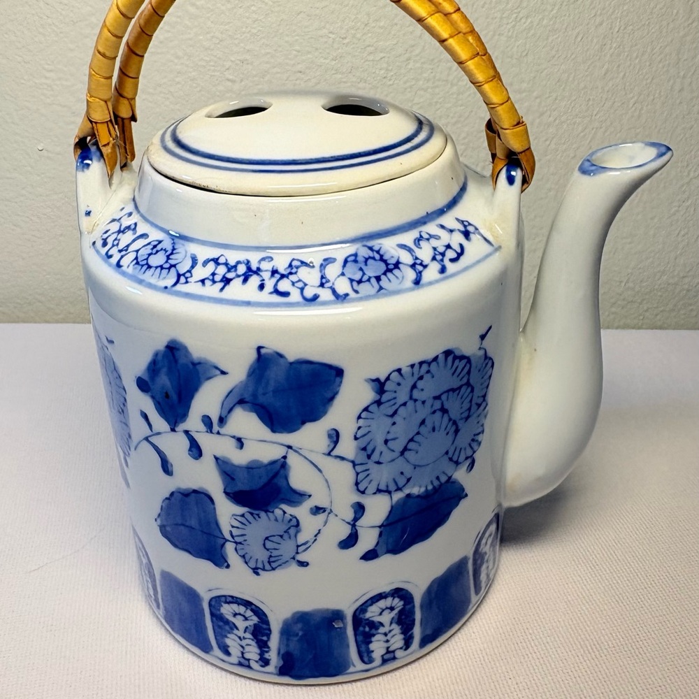 Vintage Ceramic Tea Pot with Double Handle Made in China 5.5 Inches Tall